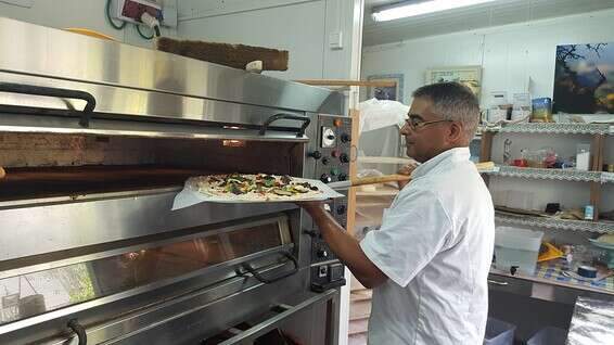 מאפיית ברדלי // צילום: אורנה בן חיים